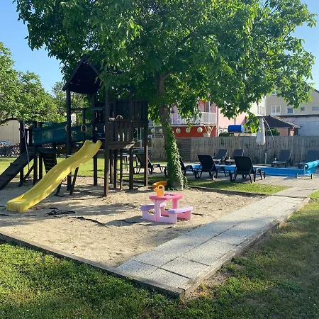 Pensjonat Myflat Diana Family 4*